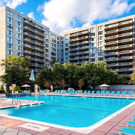 Beautiful 2Br Apartment At Crystal City With Gym Arlington Exteriör bild