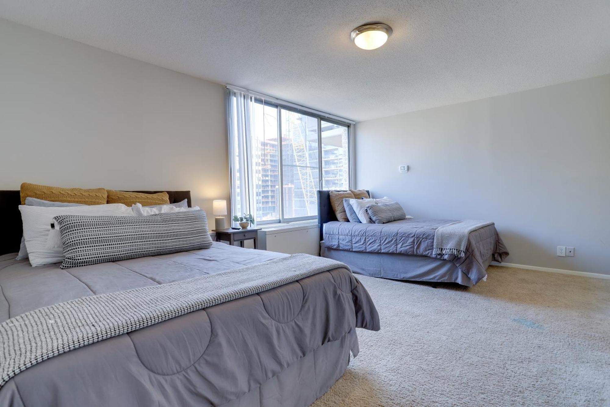 Beautiful 2Br Apartment At Crystal City With Gym Arlington Exteriör bild