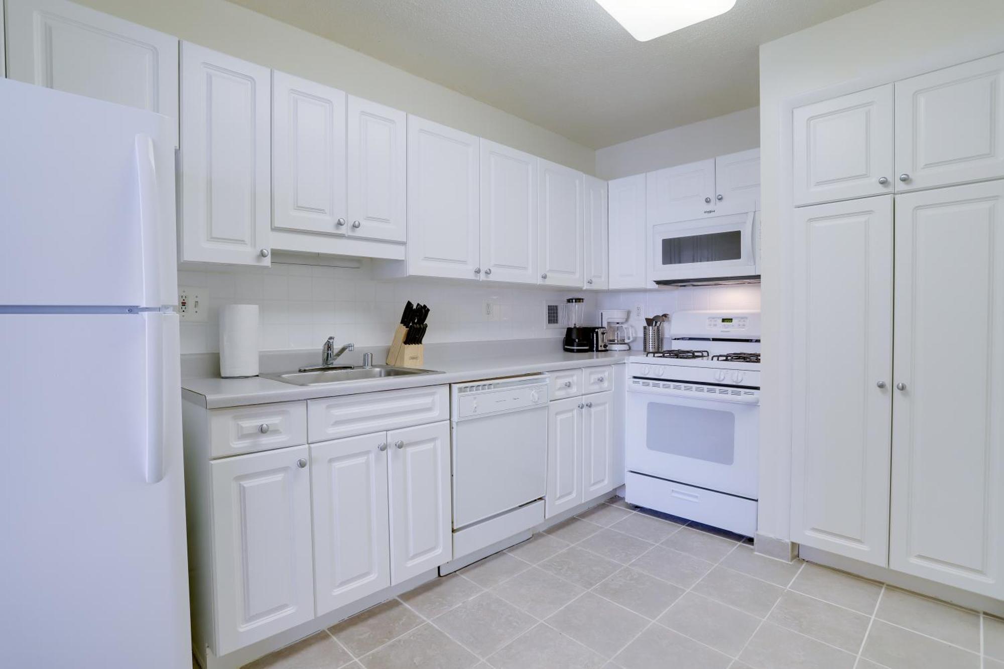 Beautiful 2Br Apartment At Crystal City With Gym Arlington Exteriör bild