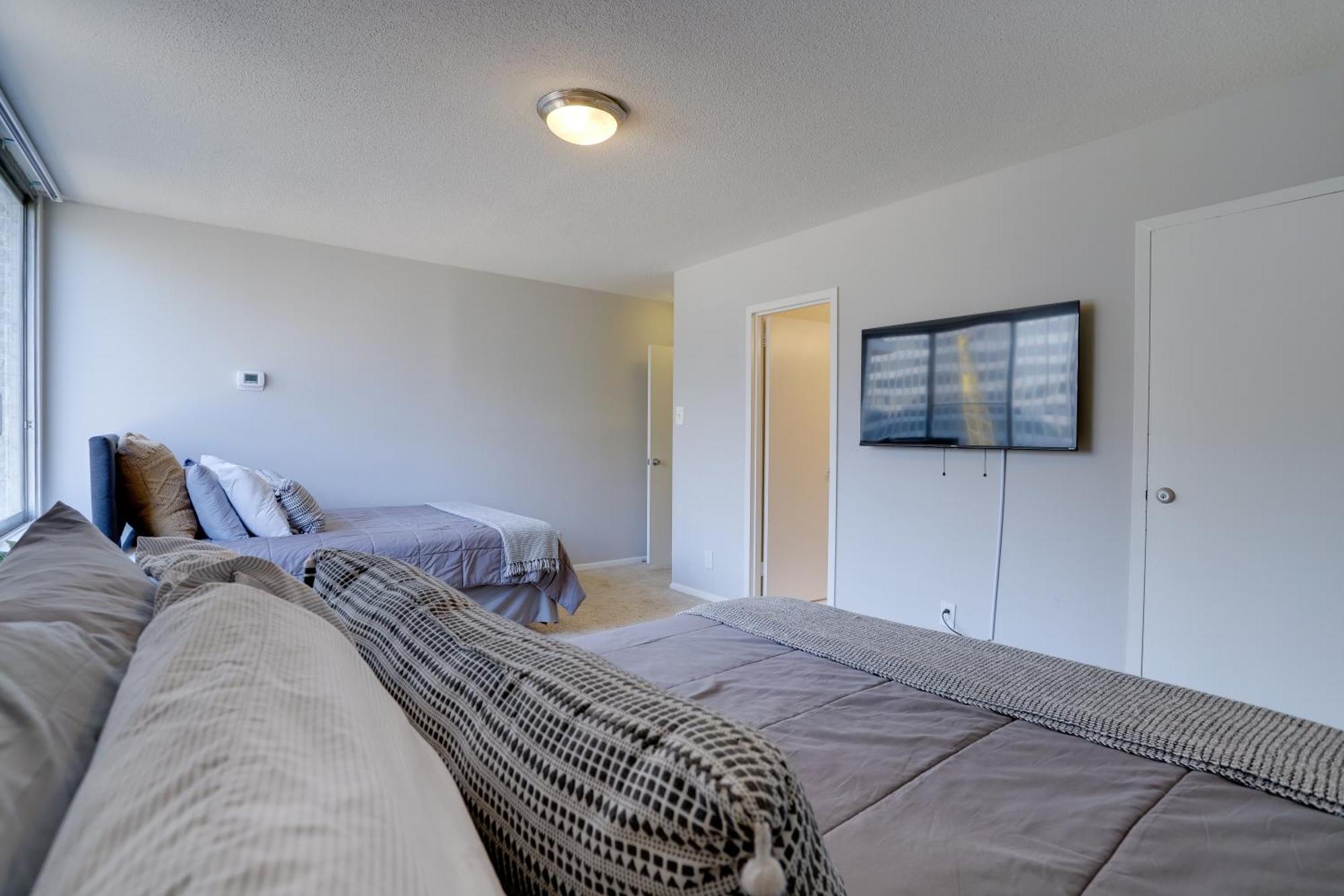 Beautiful 2Br Apartment At Crystal City With Gym Arlington Exteriör bild